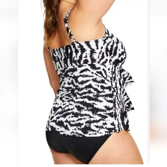 Swim Solutions Tummy Control V-neck One Pc Swimsuit Woman Plus 22W Black Tiered - Picture 2 of 10